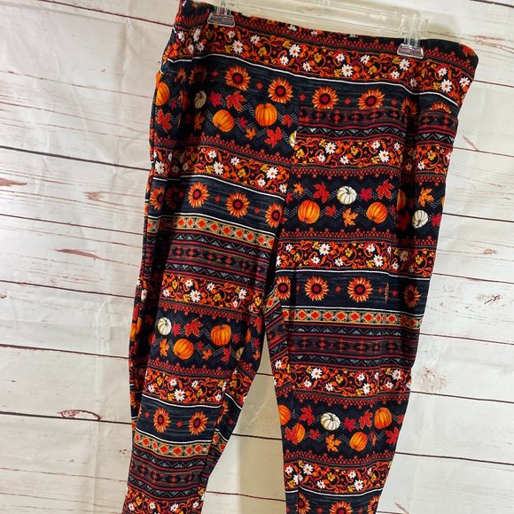Terra & Sky Fall / Halloween Print Capri Leggings NWOT Women's Size 20-22 W (XL) - Picture 2 of 11
